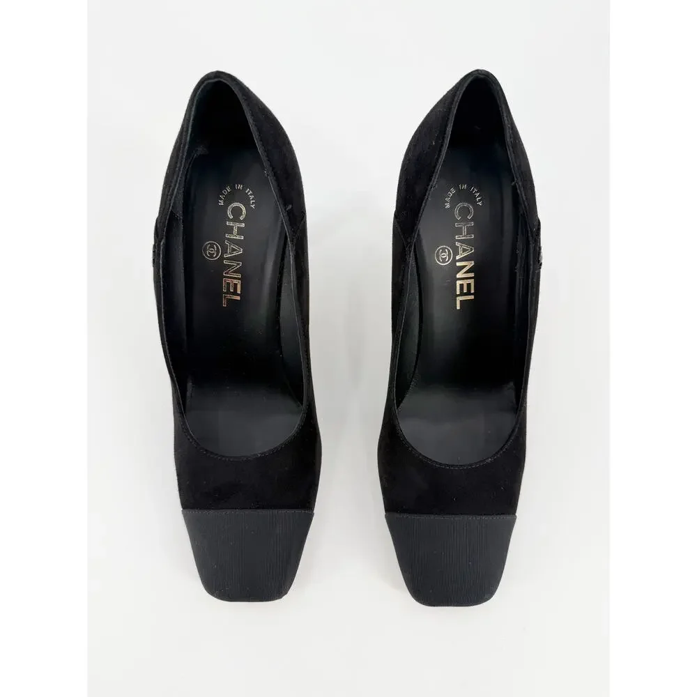 Chanel Cap Toe Pumps Square Toe Black Suede Grosgrain Heels 38.5 Dust Bag